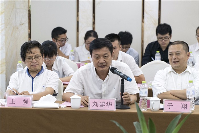 1470734051830075Lobu.jpg IMG_3578.jpg